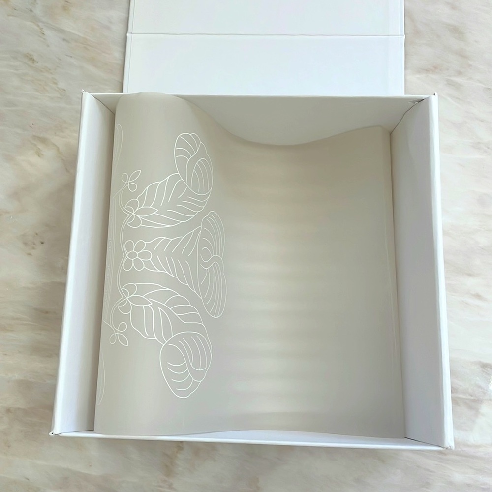 Creed Gift Box - Picture 5 of 8